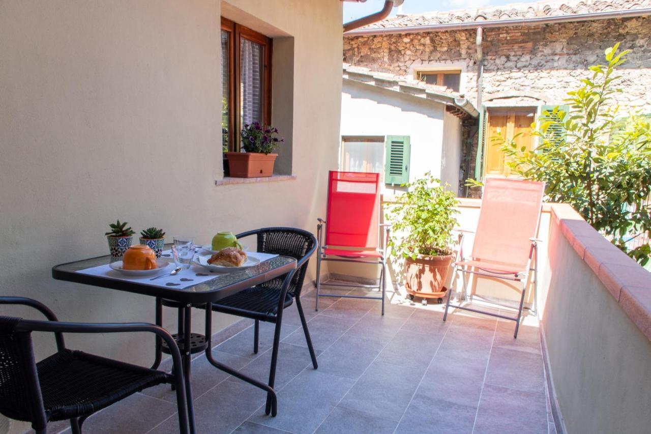 Casa Per La Costa Apartment กอลเลวัลเดลซา ภายนอก รูปภาพ